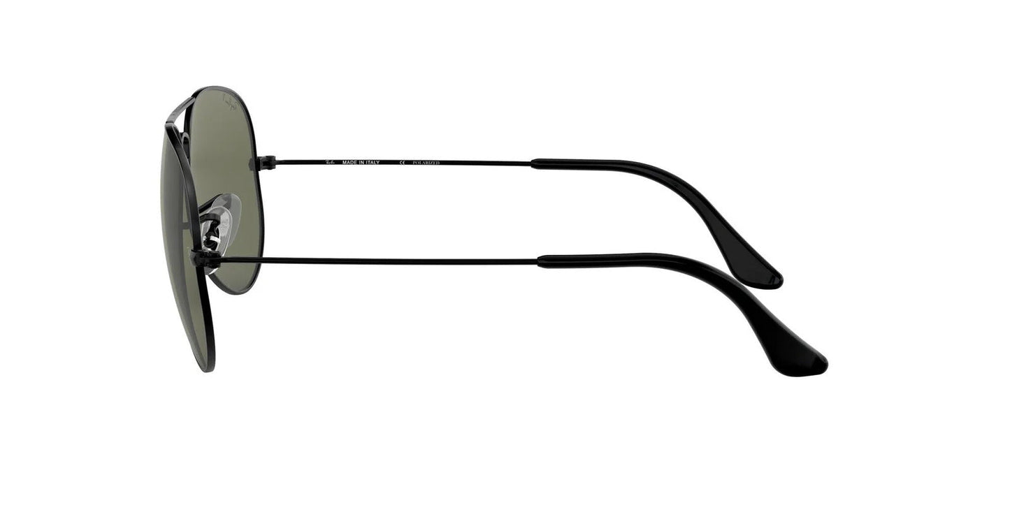 Ray-Ban Aviator sunglasses, classy sunwear for any occasion
